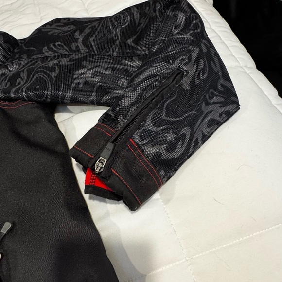 Harley Davidson Riding Jacket - Picture 9 of 16